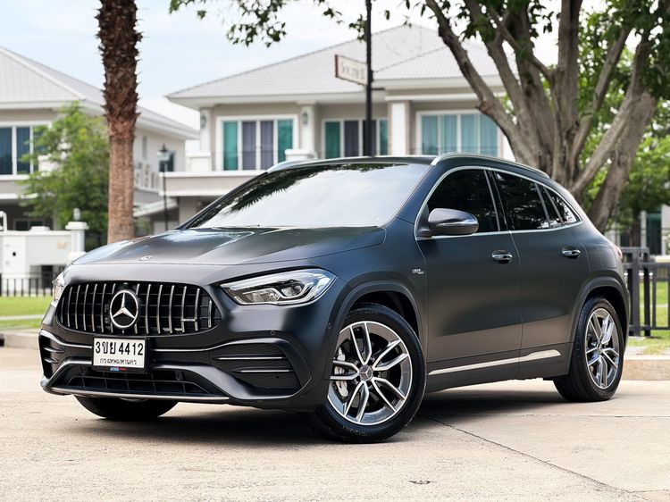 รถ Mercedes-Benz GLA-Class GLA35 สี ดำ