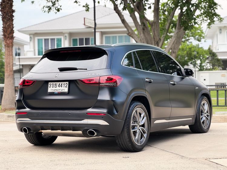 Mercedes-Benz GLA-Class 2022 GLA35 Sedan เบนซิน ไม่ติดแก๊ส เกียร์อัตโนมัติ ดำ รูปที่ 4