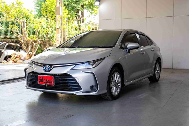 Toyota Altis 2019 1.8 Hybrid Mid Sedan ไฮบริด ไม่ติดแก๊ส เกียร์อัตโนมัติ เงิน รูปที่ 3