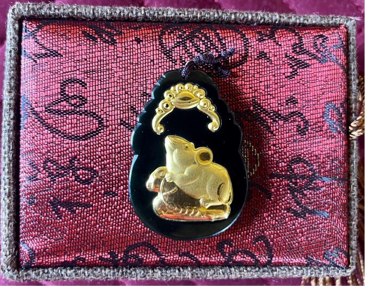 อื่นๆ สร้อยคอและจี้ จี้หยกดำ ปีชวด