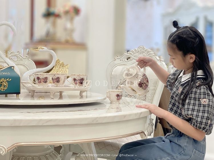 CATHERINE-III CLASSIC DINING SET ชุดโต๊ะอาหารกลม สไตล์คลาสสิค 6ที่นั่ง สีขาว รุ่น แคทเทอรีน-3 รูปที่ 2