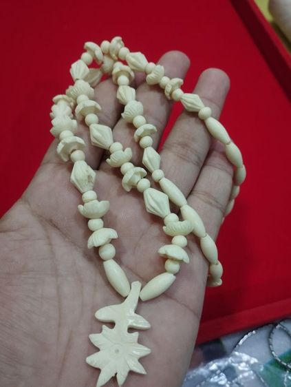 🔖สร้อยคอวัสดุธรรมชาติ แกะลายสวยงาม  ห้อยพระได้ รูปที่ 2