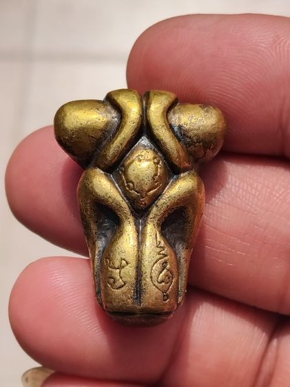 พระปิดตา เนื้อทองเลือง หลวงปู่นาค วัดห้วยจระเข้ จ.นครปฐม พิมพ์ใหญ่ สวยงาม คมชัด สภาพสวย เก่า เดิมๆ แท้ พระปิดตา วัดห้วยจระเข้ เป็นพระที่มีชื รูปที่ 7