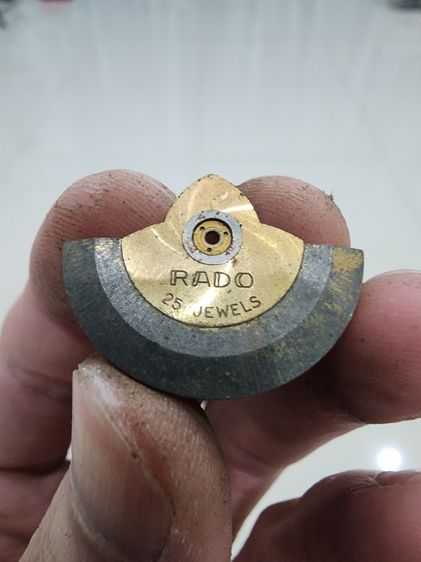 อื่นๆ จานเหวี่ยง นาฬิกา ยี่ห้อ RADO  เก่าเก็บเดิมๆ สภาพดีสวยใหม่ขายตามสภาพ พร้อมส่ง 