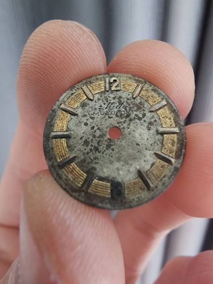 ทอง หน้าปัด นาฬิกา ผู้หญิง อะไหล่ ยี่ห้อ MIDO เก่าเก็บเดิมๆ สวย หายาก ขายตามสภาพ เรือนผู้หญิง  พร้อมส่ง