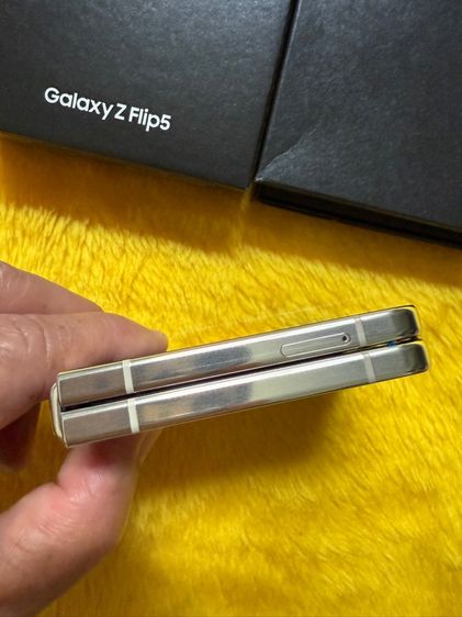Samsung Z Flip5-512GB รูปที่ 7