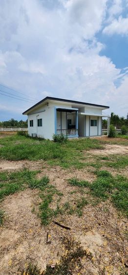 อื่นๆ ตกแต่งครบ 2022  ขายบ้านพร้อมเฟอร์นิเจอร์รวมที่ดินเกือบ1ไร่(3งาน46 ตรว)โฉนดครุฑแดง อ.สวนผึ้ง  ล้อมรั้วเรียบร้อยมีน้ำ-ไฟพร้อมใช้2นอน1น้ำ1โถงติดแอร์ทุห้อง รูปที่ 2