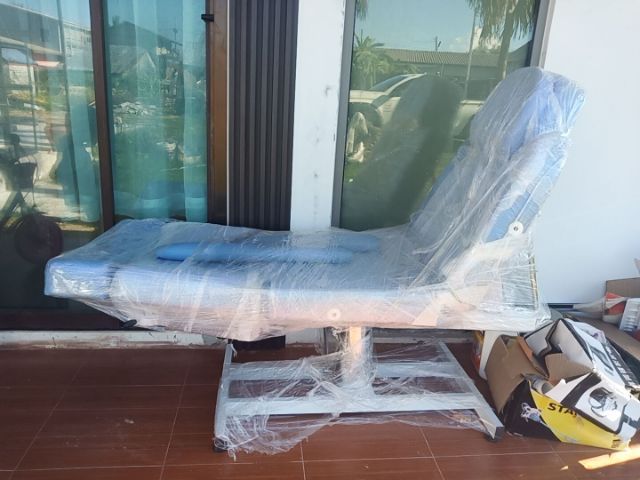 อุปกรณ์เสริมความงาม เตียงนวดสปาสัก แต่งคิ้ว ทำเล็บ