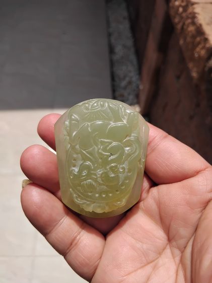 หัวเข็มขัด ลิงขี่ม้า เนื้อหินหยกขาว ห้อยคอ ขนาด 2 นิ้ว แกะแบบอย่างหนา มีน้ำหนัก แกะศิลปะอย่างสวย สมบูรณ์ แปลก หายากมาก หยกขาว เป็นสิ่งนำอำนา รูปที่ 6