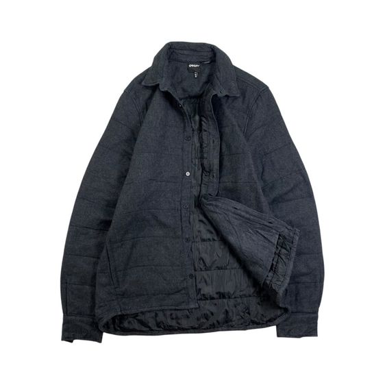 เสื้อแจ็คเก็ต Oakley สภาพดีสวยใส่สบายพร้อมสวมใส่ครับ รูปที่ 3