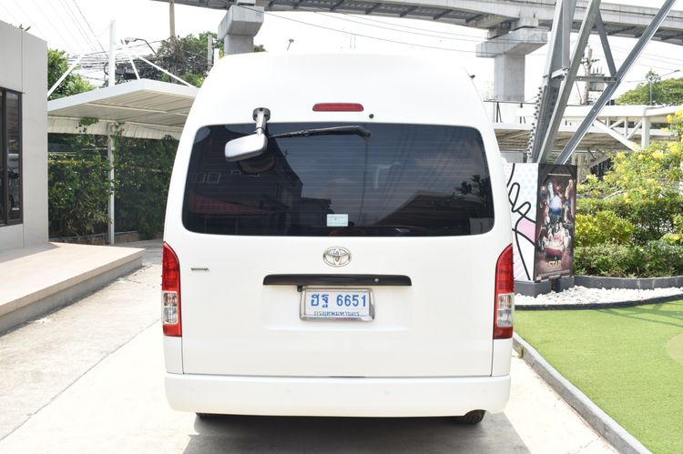 Toyota Commuter 2018 3.0 Van ดีเซล ไม่ติดแก๊ส เกียร์อัตโนมัติ ขาว รูปที่ 2