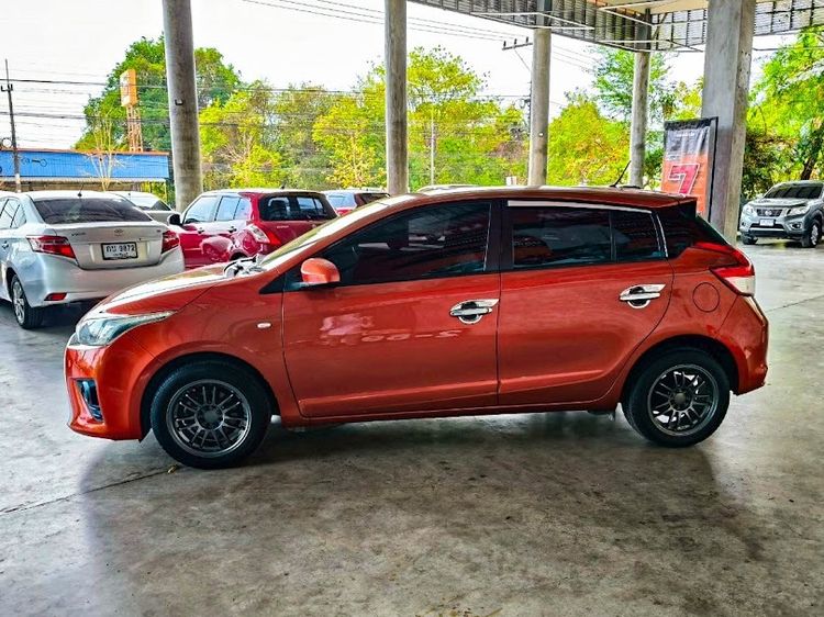 Toyota Yaris 2014 1.2 E Sedan เบนซิน ไม่ติดแก๊ส เกียร์อัตโนมัติ ส้ม รูปที่ 4