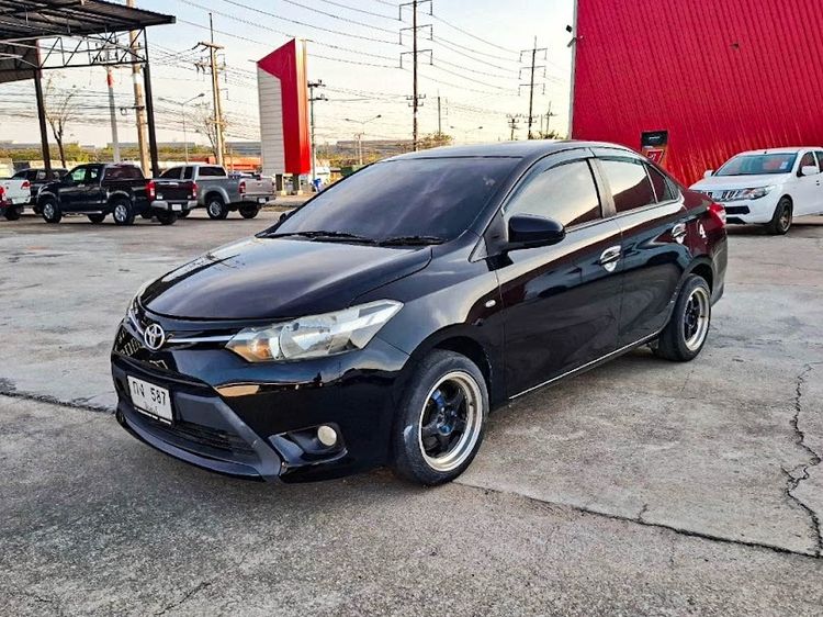 รถ Toyota Vios 1.5 J สี ดำ