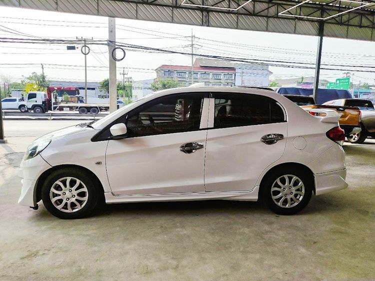 Honda Brio 2013 1.2 Amaze V Sedan เบนซิน ไม่ติดแก๊ส เกียร์อัตโนมัติ ขาว รูปที่ 3