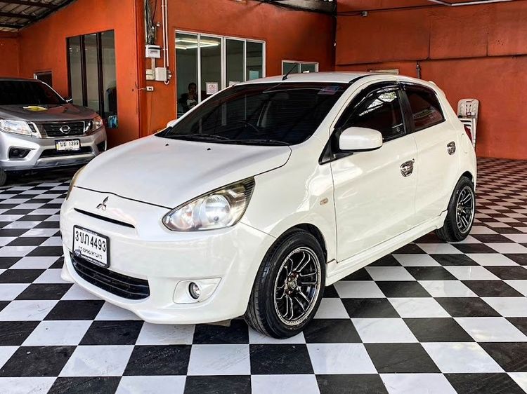 รถ Mitsubishi Mirage 1.2 GLS สี ขาว