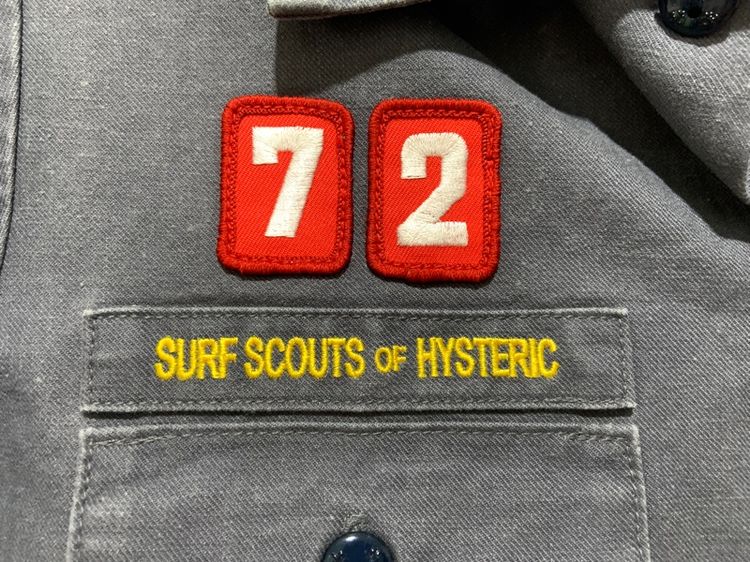 เสื้อ SURF SCOUTS OF HYSTERIC 💯 made in JAPAN size วัดจริงขนาด อก 19 ยาว 25 นิ้ว สภาพดีมาก อาร์มสวย ดีเทลสวย หายากน่าสะสมครับ รูปที่ 6