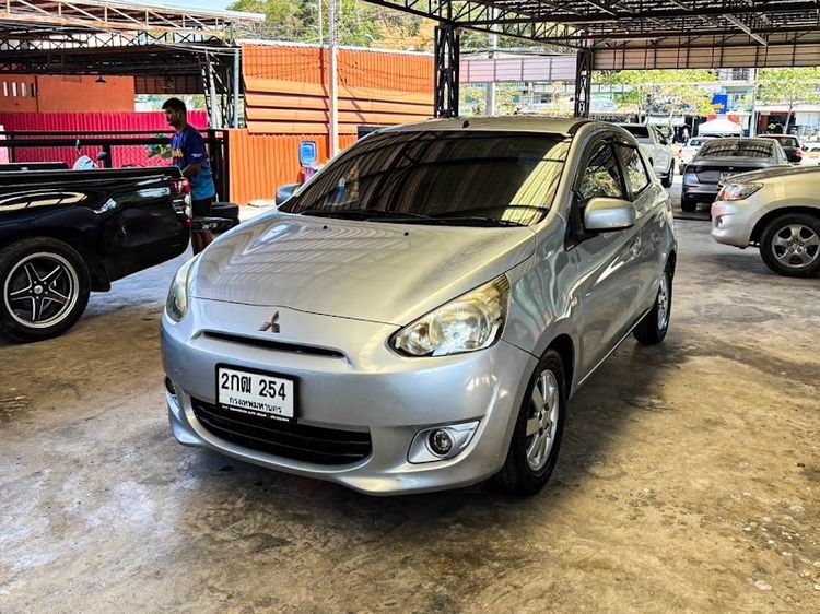 รถ Mitsubishi Mirage 1.2 GLS สี บรอนซ์เงิน