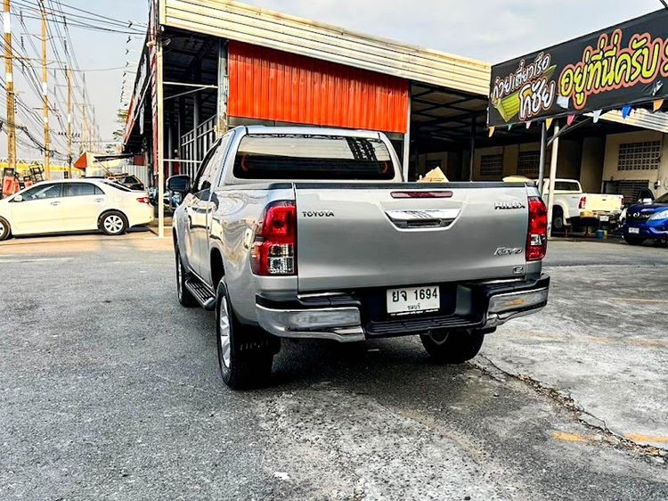 Toyota Hilux Revo 2016 2.4 E Prerunner Pickup ดีเซล ไม่ติดแก๊ส เกียร์ธรรมดา บรอนซ์เงิน รูปที่ 4