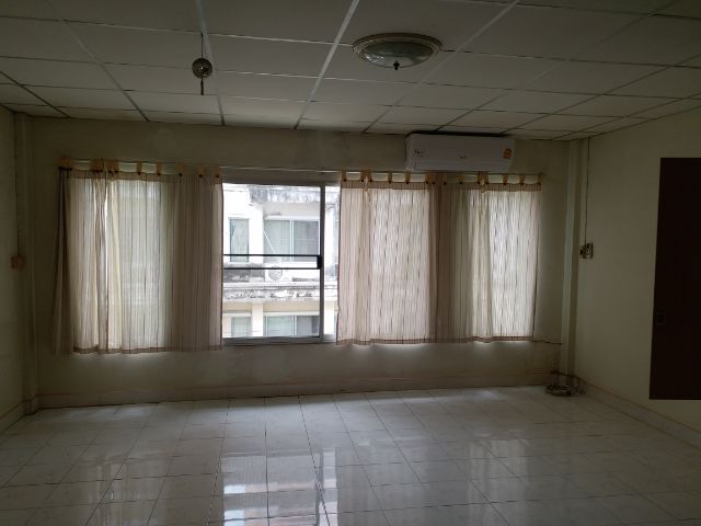 สร้างเสร็จก่อน 2010 มีบางส่วน ทาวน์เฮ้าส์ รูปที่ 3