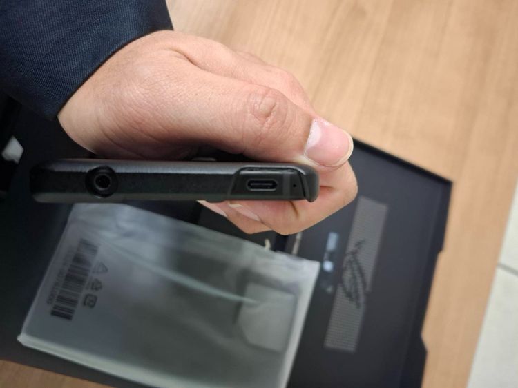 Asus ROG Phone 9 Pro Edition 1TB RAM 24 GB รูปที่ 7