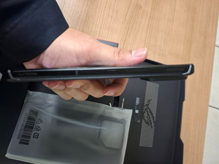 Asus ROG Phone 9 Pro Edition 1TB RAM 24 GB รูปที่ 5