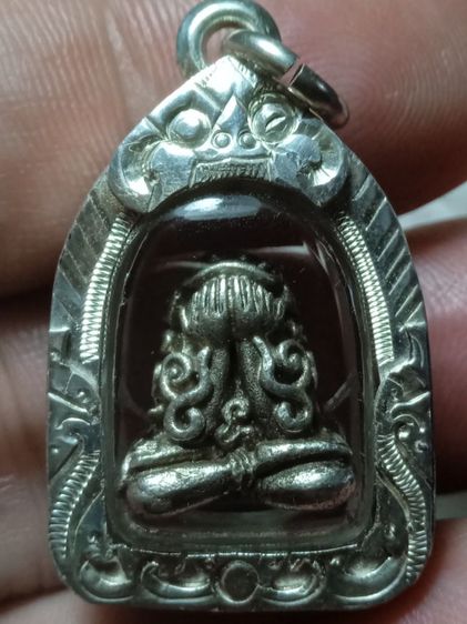 พระปิดตามหาลาภเนื้อเงินหลวงพ่อเกษมเขมโก รูปที่ 2