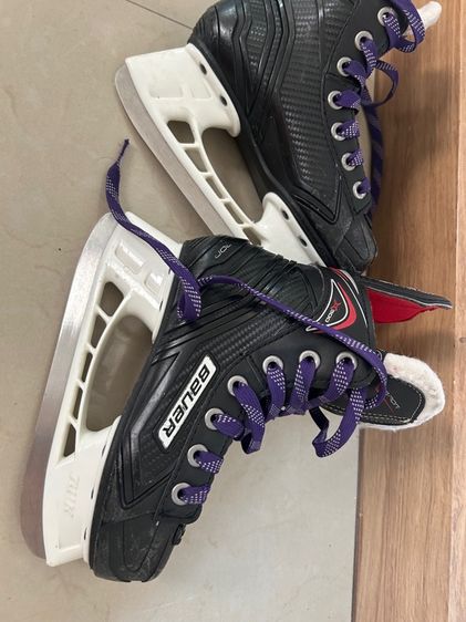 รองเท้าไอเสก็ต รูปที่ 3