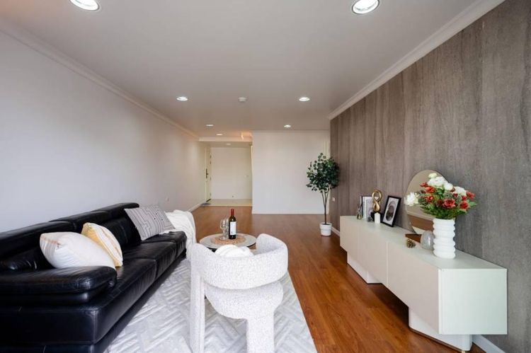 ตกแต่งครบ อื่นๆ 92 ตร.ม. 2 ห้องนอน 2 ห้องน้ำ คอนโดสำหรับ ขายใน คลองตันเหนือ รูปที่ 4