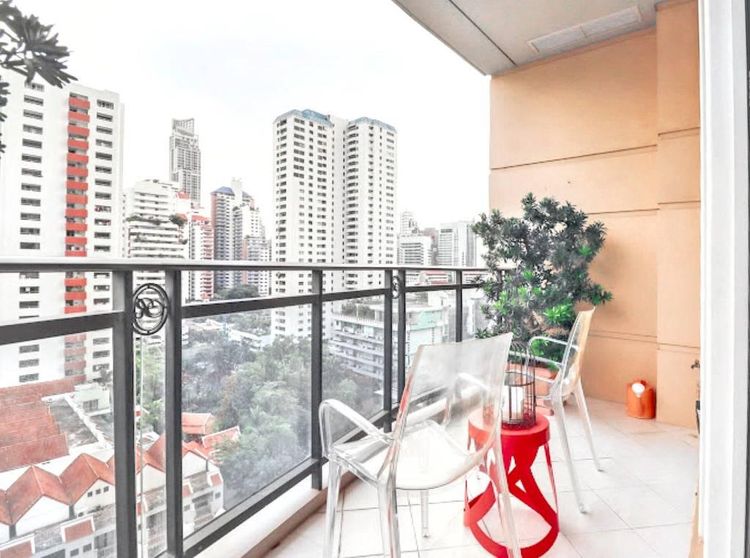 ตกแต่งครบ Major Development 178 ตร.ม. 3 ห้องนอน 3 ห้องน้ำ คอนโดสำหรับ ขายใน คลองตันเหนือ รูปที่ 4