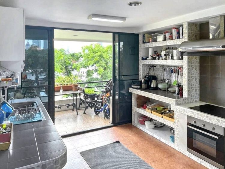 ตกแต่งครบ อื่นๆ 114 ตร.ม. 3 ห้องนอน 2 ห้องน้ำ คอนโดสำหรับ ขายใน ช่องนนทรี รูปที่ 4