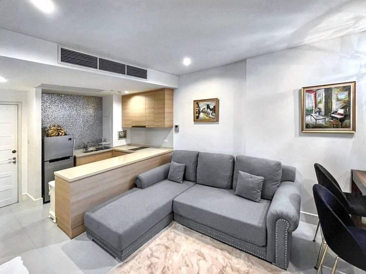 ตกแต่งครบ Major Development 53 ตร.ม. 1 ห้องนอน 1 ห้องน้ำ คอนโดสำหรับ ขายใน คลองตัน รูปที่ 2