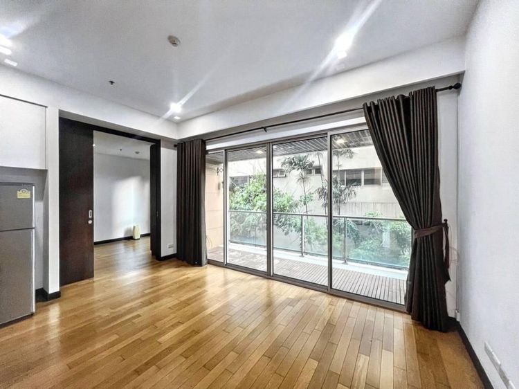 180 ตร.ม. 3 ห้องนอน 3 ห้องน้ำ คอนโดสำหรับ ขายใน ช่องนนทรี