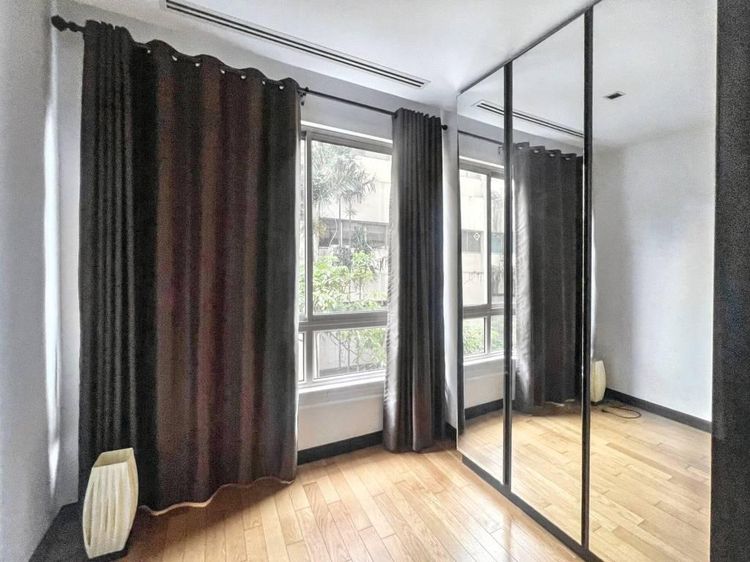 ตกแต่งครบ Raimon Land 180 ตร.ม. 3 ห้องนอน 3 ห้องน้ำ คอนโดสำหรับ ขายใน ช่องนนทรี รูปที่ 3