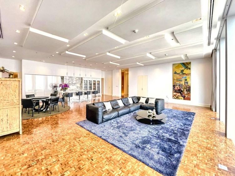 ตกแต่งครบ อื่นๆ 408 ตร.ม. 4 ห้องนอน 4 ห้องน้ำ คอนโดสำหรับ ขายใน สีลม รูปที่ 2