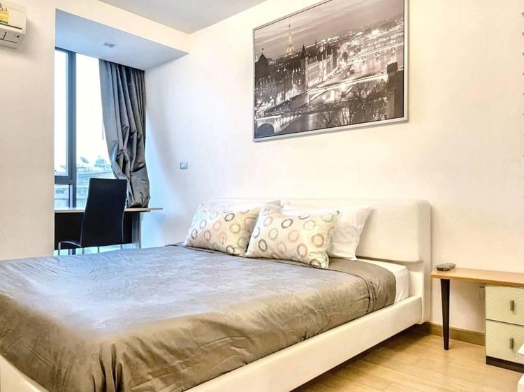 ตกแต่งครบ Sansiri 45 ตร.ม. 1 ห้องนอน 1 ห้องน้ำ คอนโดสำหรับ ขาย &amp; เช่าใน คลองเตยเหนือ รูปที่ 3