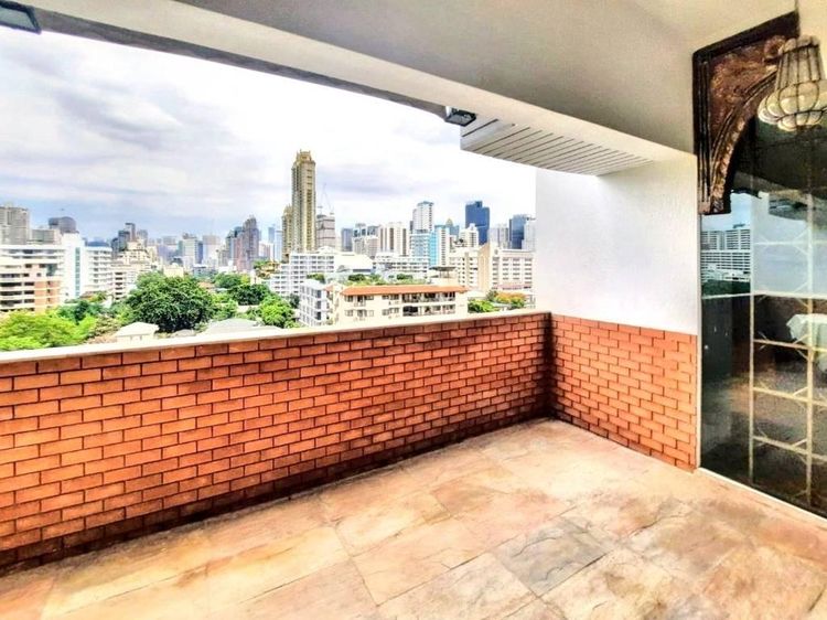 ตกแต่งครบ อื่นๆ 290 ตร.ม. 4 ห้องนอน 3 ห้องน้ำ คอนโดสำหรับ ขายใน คลองเตยเหนือ รูปที่ 2