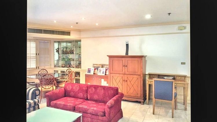 ตกแต่งครบ อื่นๆ 142 ตร.ม. 2 ห้องนอน 2 ห้องน้ำ คอนโดสำหรับ ขายใน คลองตันเหนือ