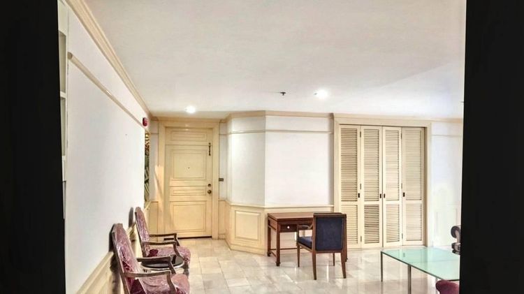 ตกแต่งครบ อื่นๆ 142 ตร.ม. 2 ห้องนอน 2 ห้องน้ำ คอนโดสำหรับ ขายใน คลองตันเหนือ รูปที่ 4