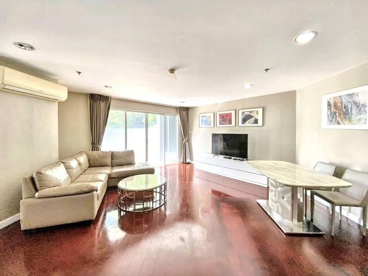 ตกแต่งครบ อื่นๆ 206 ตร.ม. 5 ห้องนอน 4 ห้องน้ำ คอนโดสำหรับ ขาย &amp; เช่าใน ห้วยขวาง