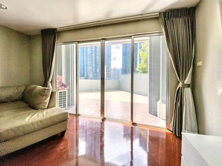 ตกแต่งครบ อื่นๆ 206 ตร.ม. 5 ห้องนอน 4 ห้องน้ำ คอนโดสำหรับ ขาย &amp; เช่าใน ห้วยขวาง รูปที่ 3