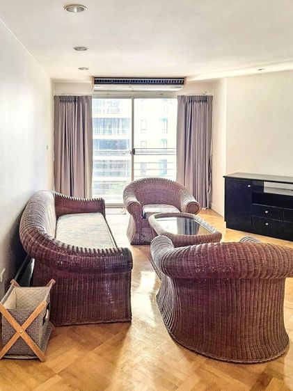 110 ตร.ม. 2 ห้องนอน 2 ห้องน้ำ คอนโดสำหรับ ขายใน ช่องนนทรี