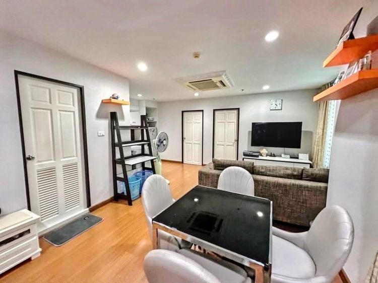 ตกแต่งครบ อื่นๆ 61 ตร.ม. 2 ห้องนอน 1 ห้องน้ำ คอนโดสำหรับ ขายใน คลองเตยเหนือ