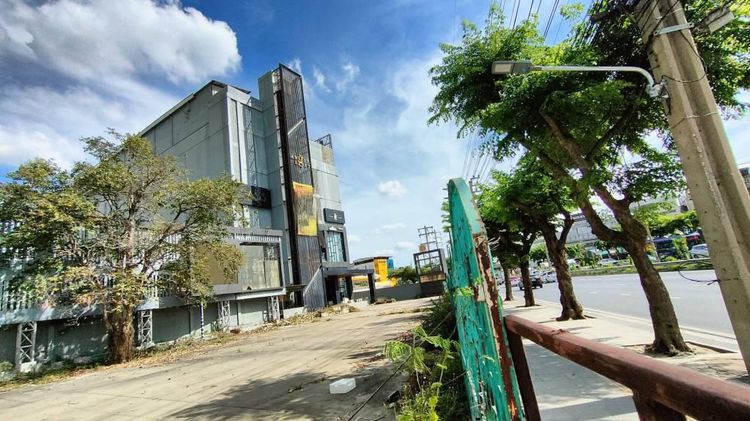 4,500 ตร.ม. อาคารสำหรับ ขายใน บุคคโล