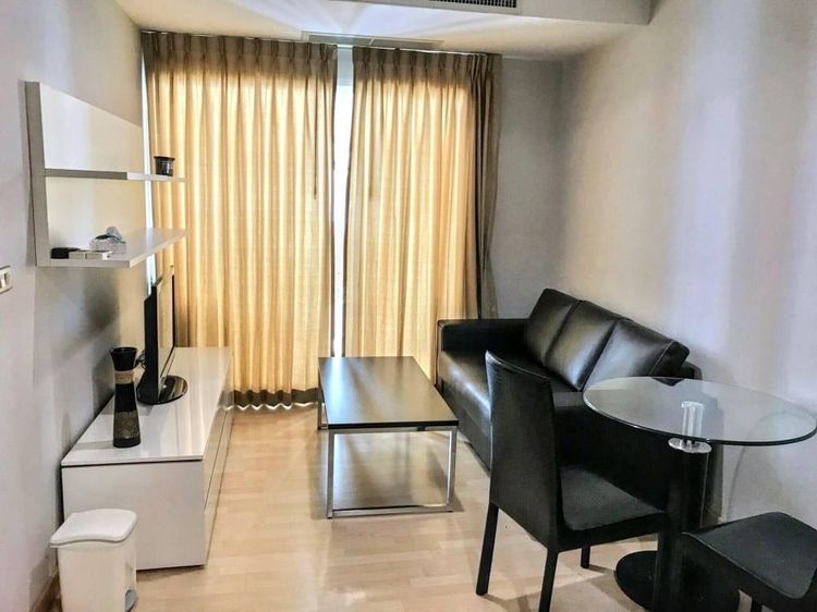 ตกแต่งครบ อื่นๆ 38 ตร.ม. 1 ห้องนอน 1 ห้องน้ำ คอนโดสำหรับ ขายใน คลองเตยเหนือ