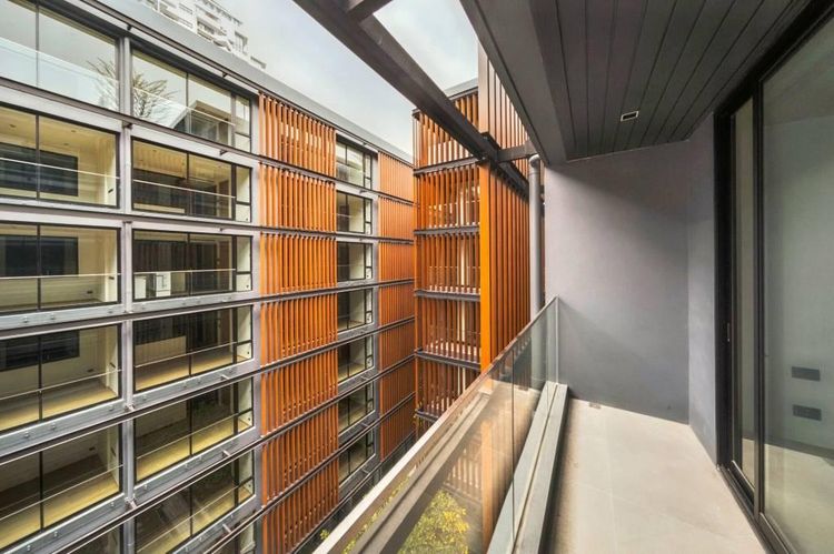 96 ตร.ม. 2 ห้องนอน 2 ห้องน้ำ คอนโดสำหรับ ขายใน คลองตันเหนือ