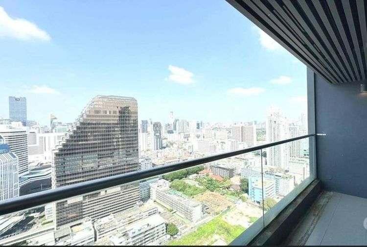 ตกแต่งครบ อื่นๆ 107 ตร.ม. 2 ห้องนอน 2 ห้องน้ำ คอนโดสำหรับ ขายใน คลองตันเหนือ รูปที่ 3