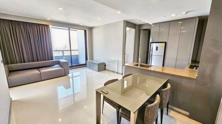 ตกแต่งครบ Major Development 85 ตร.ม. 2 ห้องนอน 2 ห้องน้ำ คอนโดสำหรับ ขายใน สุริยวงศ์