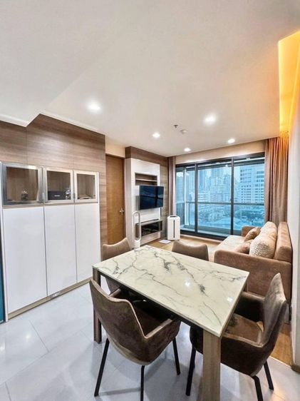 ตกแต่งครบ AP (Thailand) 70 ตร.ม. 2 ห้องนอน 2 ห้องน้ำ คอนโดสำหรับ ขายใน สีลม