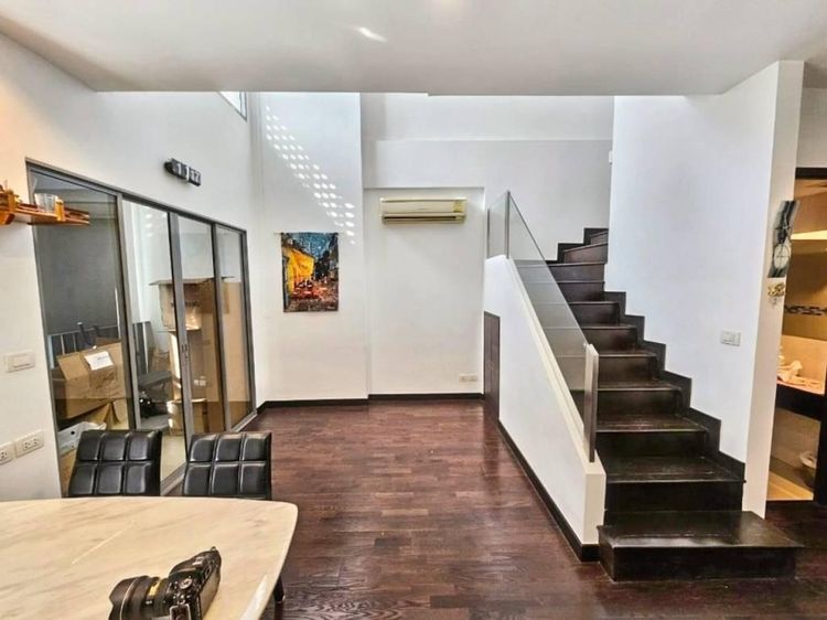 ตกแต่งครบ Ananda Development 61 ตร.ม. 2 ห้องนอน 2 ห้องน้ำ คอนโดสำหรับ ขายใน ทุ่งพญาไท