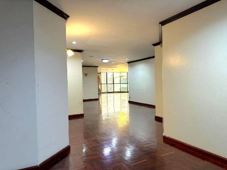 ตกแต่งครบ อื่นๆ 280 ตร.ม. 3 ห้องนอน 3 ห้องน้ำ คอนโดสำหรับ ขายใน คลองเตย รูปที่ 4